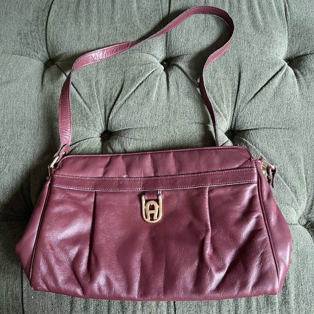 Vintage purse